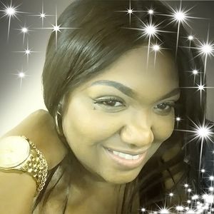 Meet your Posher, Stacy